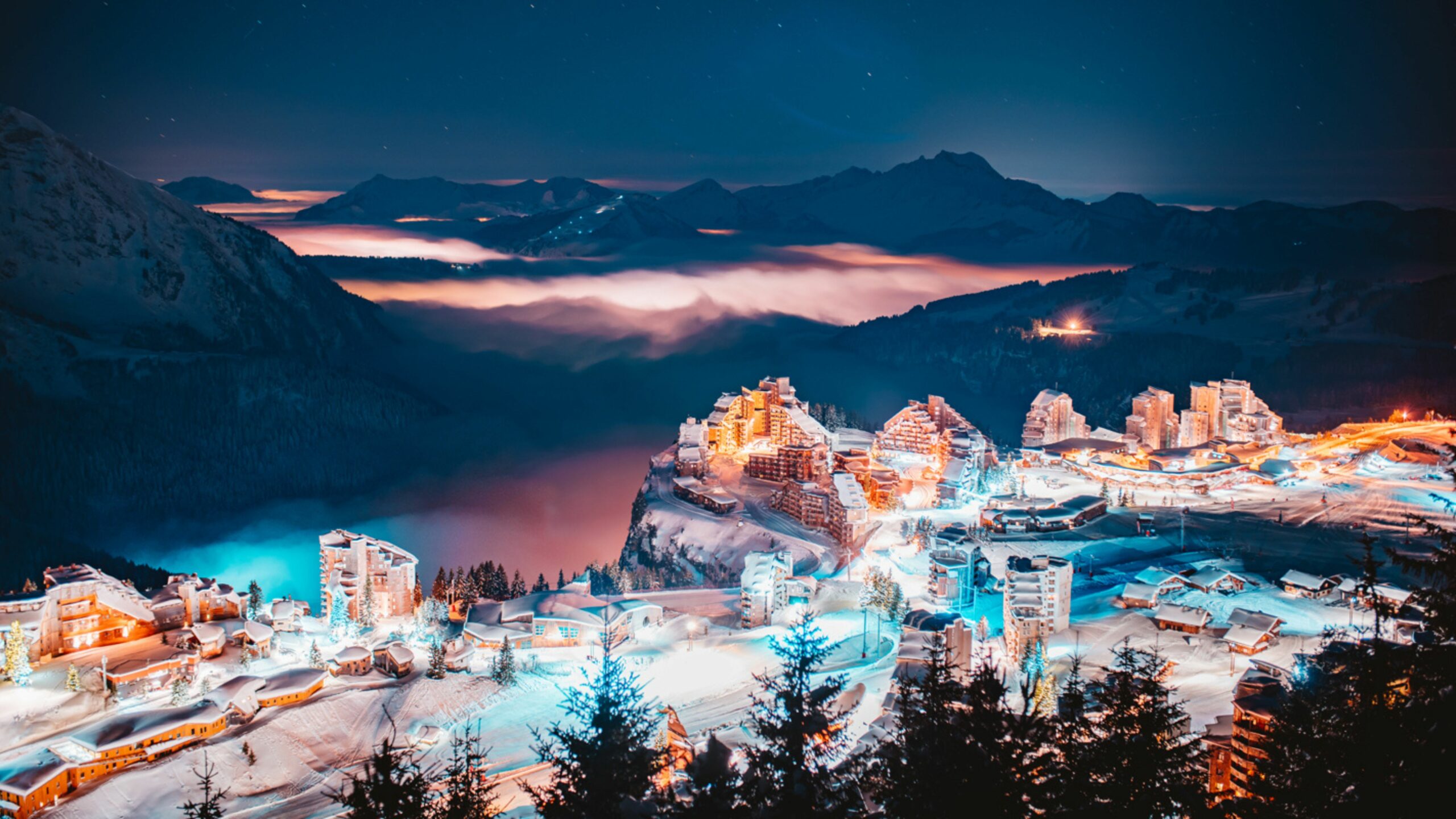 Avoriaz by night